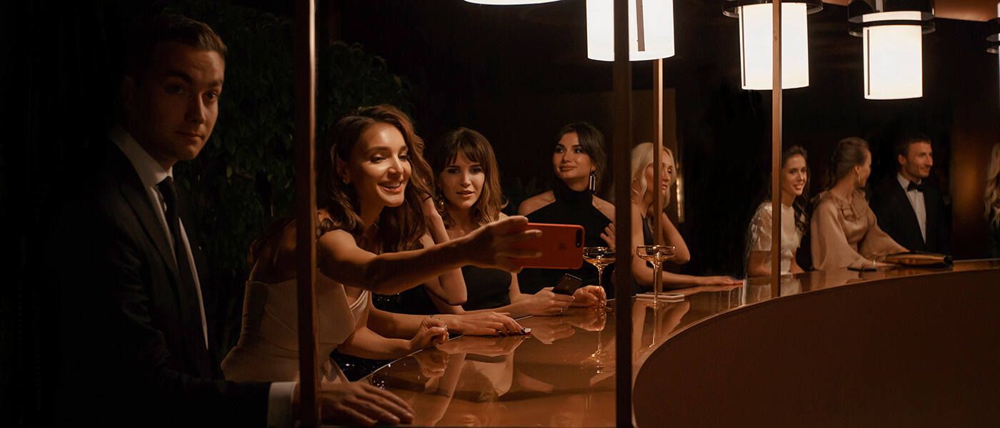 Необычная свадьба, необычный фуршет, нестандартная свадебная церемония, необычная рассадка